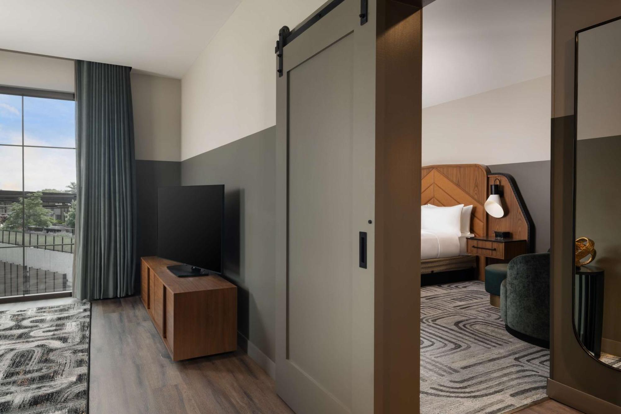 Hotel Nickel Plate Fishers, Tapestry Collection By Hilton Exterior photo